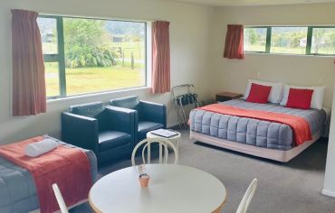 Executive Studio - Fantail